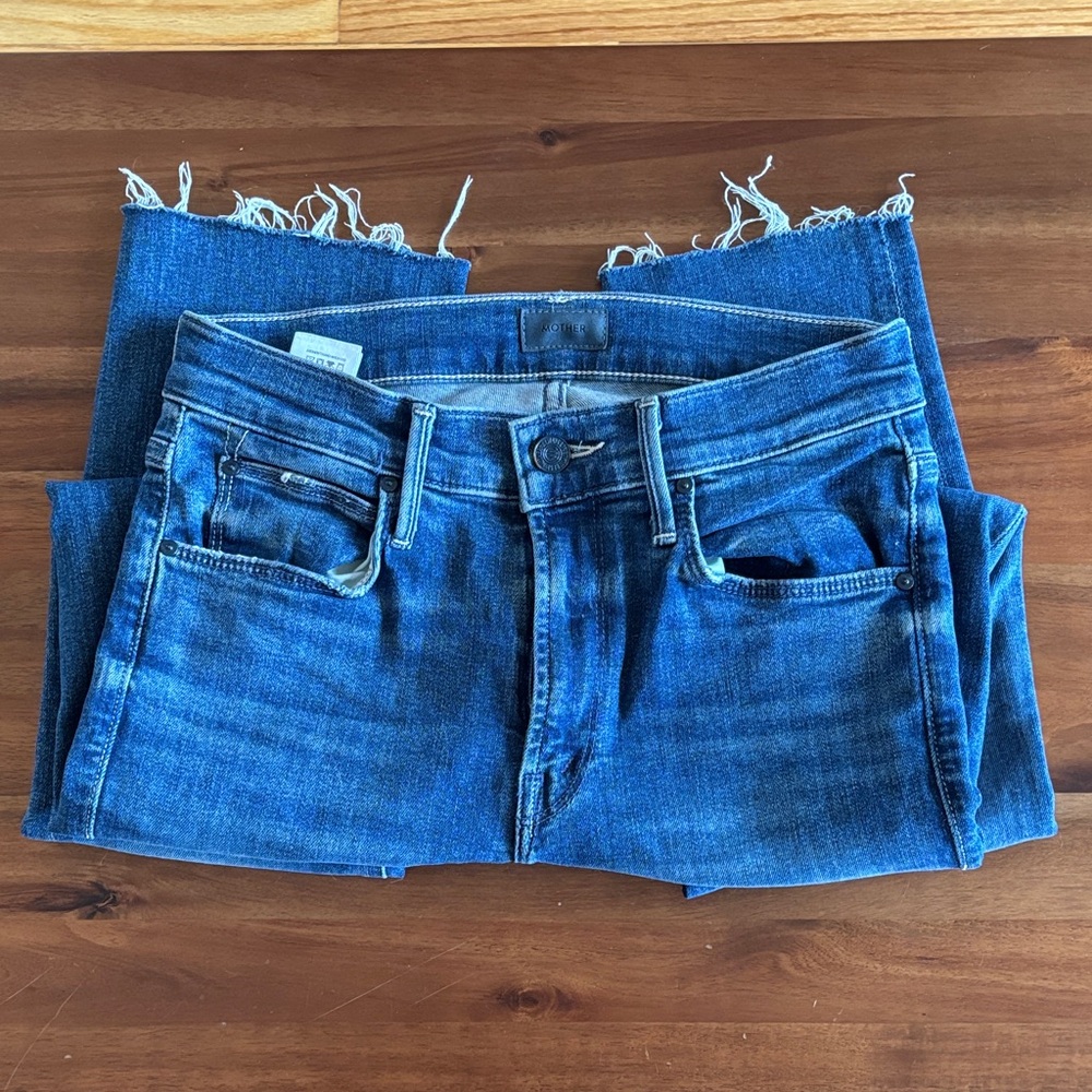 MOTHER Dazzler Mid Rise Jeans - Size 25 - Picture 2 of 6